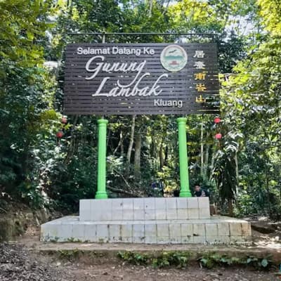 gunung lambak kluang